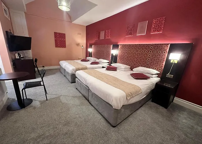 Acacia Hotel